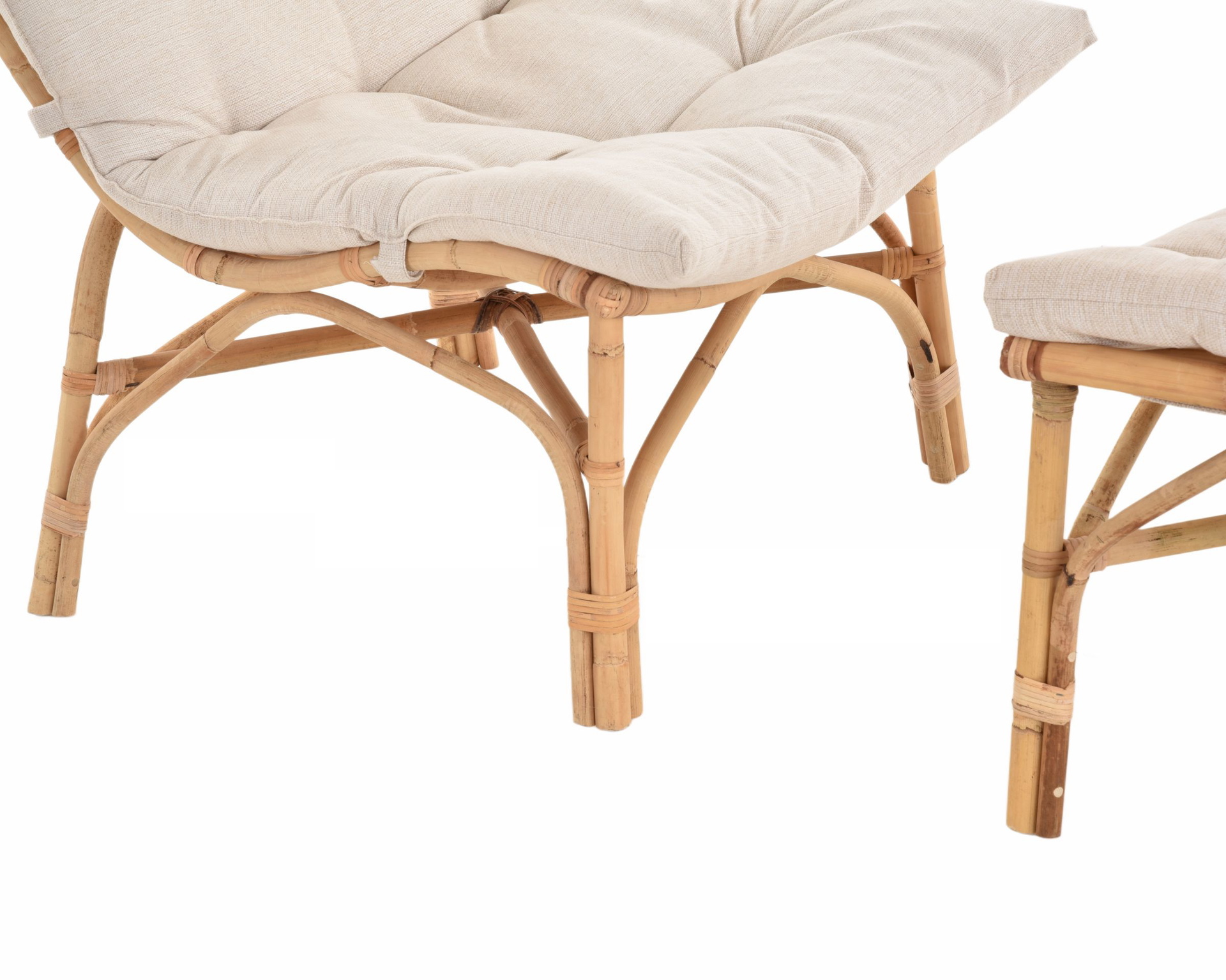 Loungestuhl mit Hocker Pai aus Natur Rattan | Manau